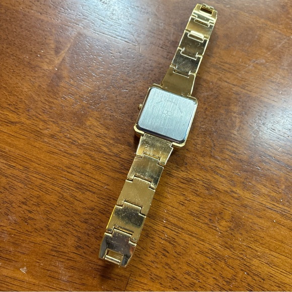 HW24IMAN Gold Tone Rhinestone Women's Fasion Statement Dress Watch Face NEW BATT - Picture 8 of 9